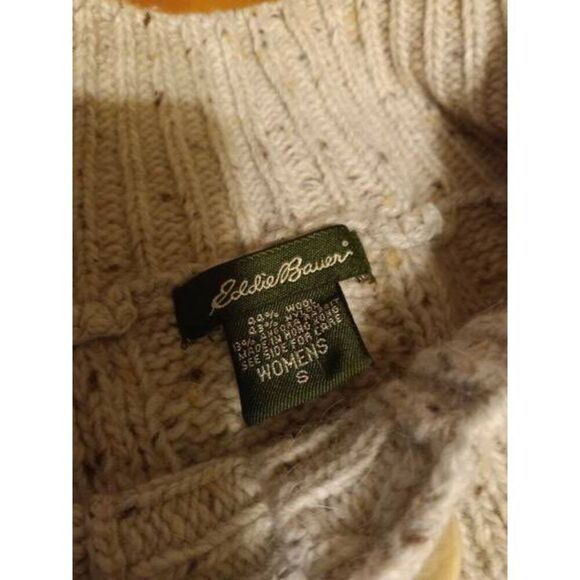 Eddie Bauer Women's Angora Blend Sweater Size: Small (0794) - Picture 5 of 11
